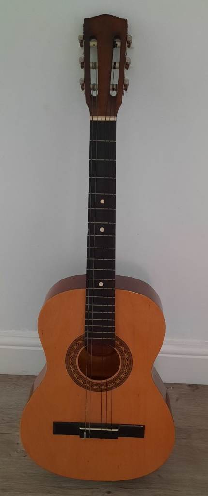 Encore Guitar with Case String Missing Case Has Marks See Photos