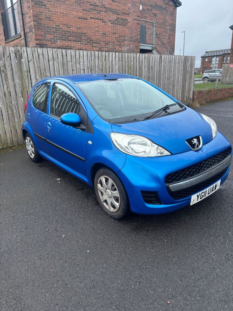 Peugeot, 107, Hatchback, 2011, Manual, 998 (cc), 5 doors
