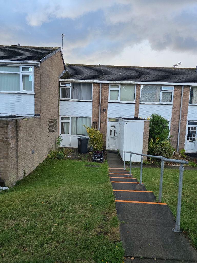 3 bedroom house to let