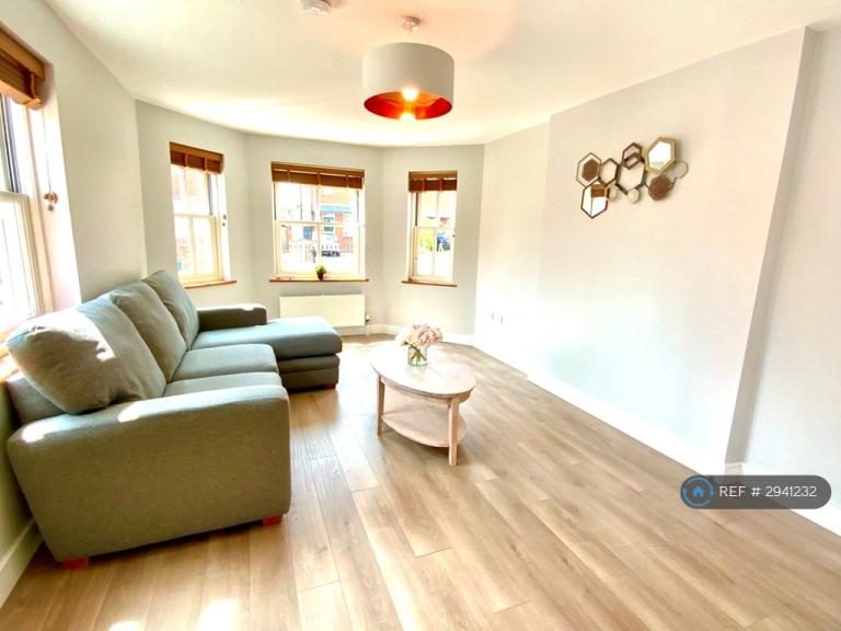 4 bedroom house in Spurgeon Street, Colchester, CO1 (4 bed) (#2941232)
