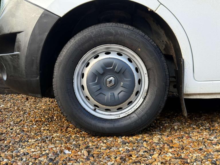 2017 Renault Master 2.3 Master 35 MWB Panel Van Diesel Manual