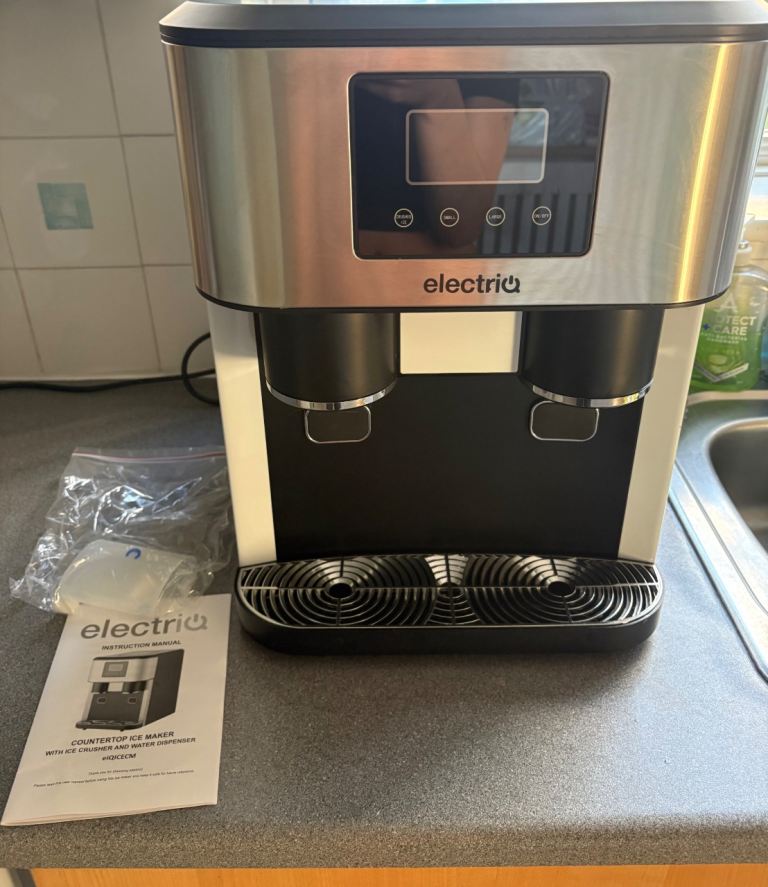 ElectriQ Ice Maker and Water Dispenser – As Good As New