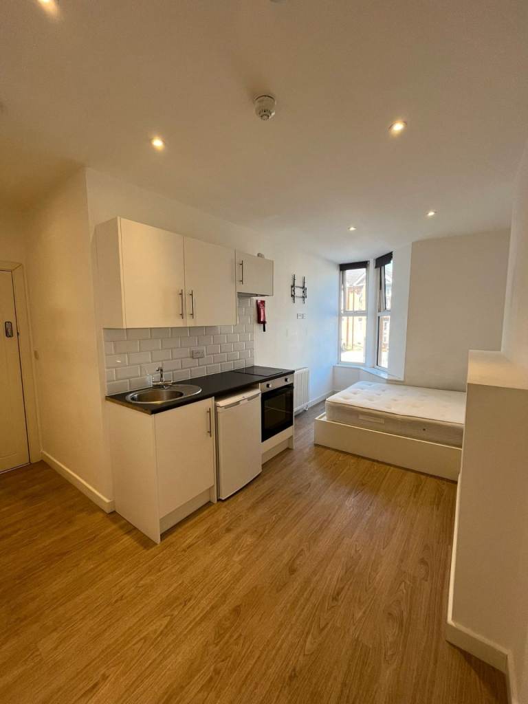 Stylish All-Inclusive Studio - All Bills Included