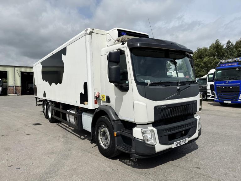 2016 VOLVO FE 280 6X2 REAR LIFT FRIDGE