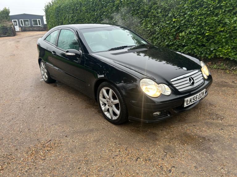 2005 Mercedes-Benz C Class C180K SE 3dr Auto COUPE Petrol Automatic