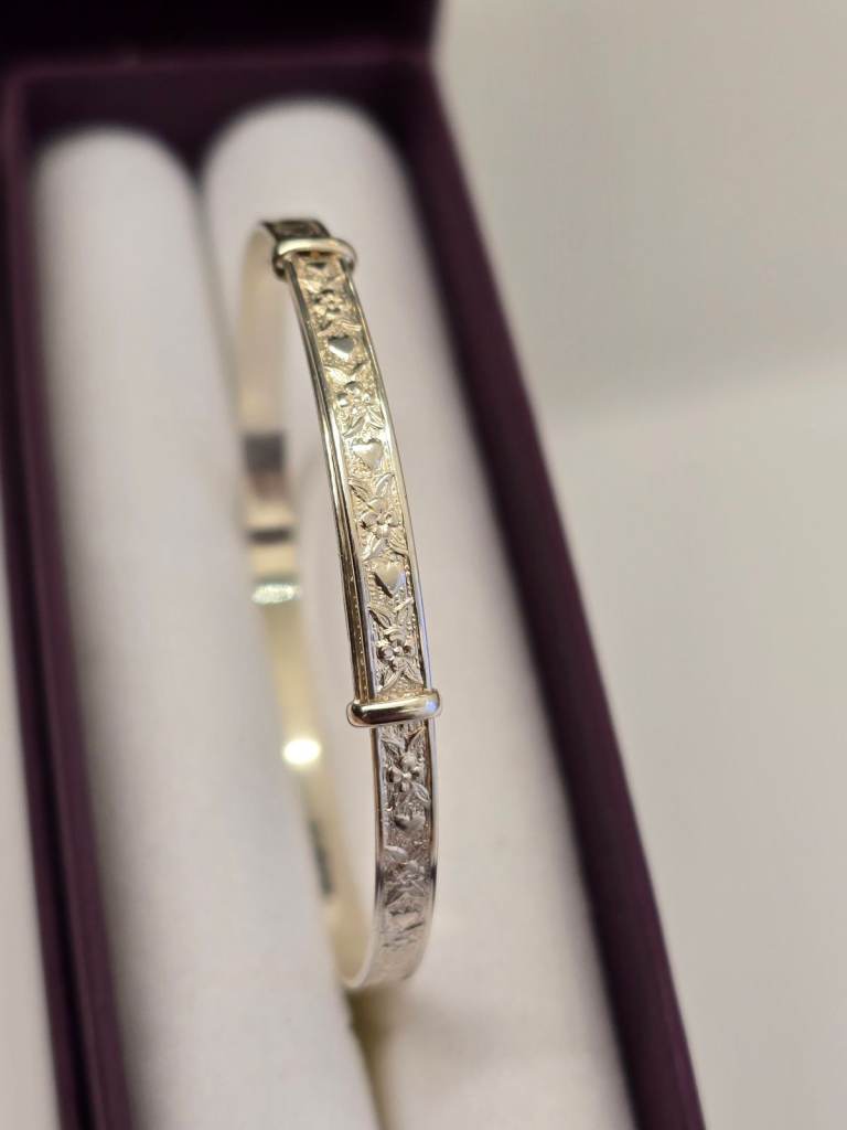 SILVER EXPANDER BABY BANGLE