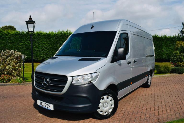 2023 Mercedes-Benz Sprinter 3.5t H2 Premium Van PANEL VAN DIESEL Manual