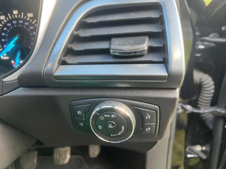 FORD MONDEO 2.0 TDCi ECO Zetec Edition Black Manual Diesel 2018