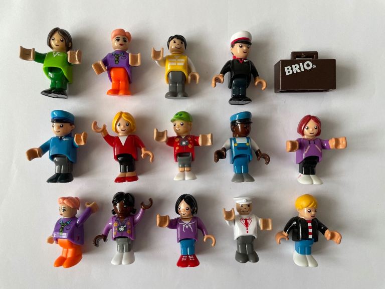 Brio mini figures and accessories 