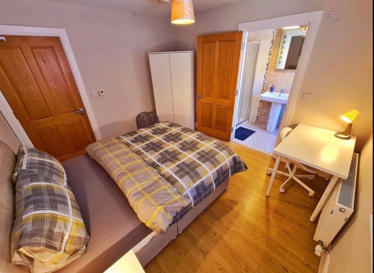 ENSUITE ROOMS TO LET DONEGALL ROAD SEPTEMBER 2026- 