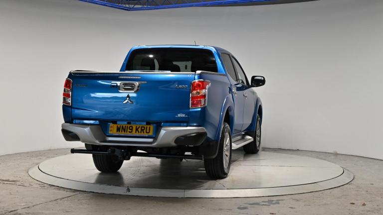 2019 Mitsubishi L200 2.4 DI-D DC Barbarian 4WD Euro 6 4dr PICK UP Diesel Manual