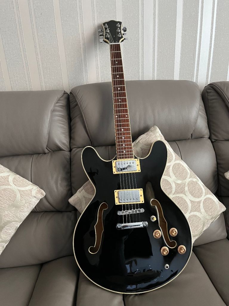 Gibson 335 copy 