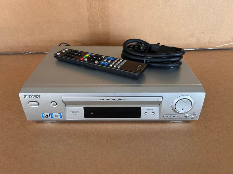 Sony SLV-SE220 Video Cassette Recorder Smart Engine VCR VHS Combo- Fully WORKING