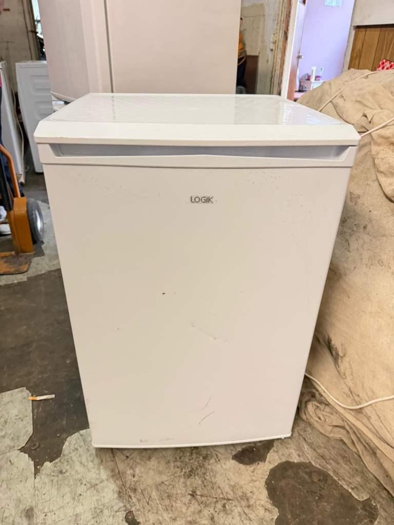 LOGIK UNDERCOUNTER*  Freezer    | Free Delivery | Cash On 