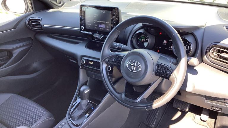 2021 Toyota Yaris 1.5 Hybrid Dynamic 5dr CVT HATCHBACK PETROL/ELECTRIC Automatic