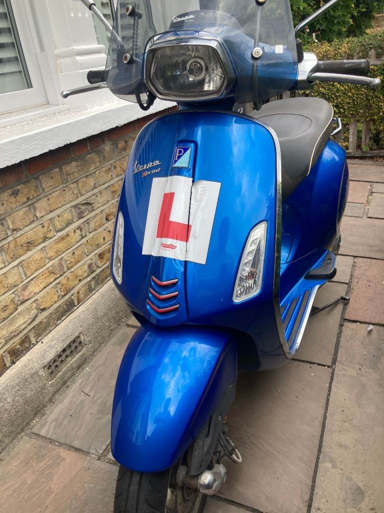 Piaggio, VESPA, 2014, 124 (cc)