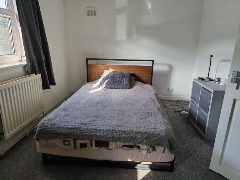 Double room for rent in Chatham.