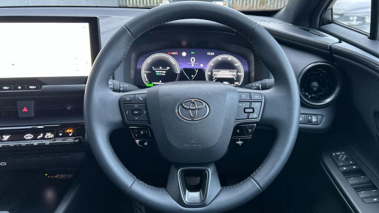 2024 Toyota C-HR 1.8 VVT-h Design SUV 5dr Petrol Hybrid CVT Euro 6 (s/s) (140 ps) HATCHBACK Petro...