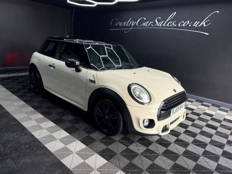 2019 MINI Hatch 1.5 Cooper Sport Hatchback 3dr Petrol Manual Euro 6 (s/s) (136 ps) Hatchback Petr...