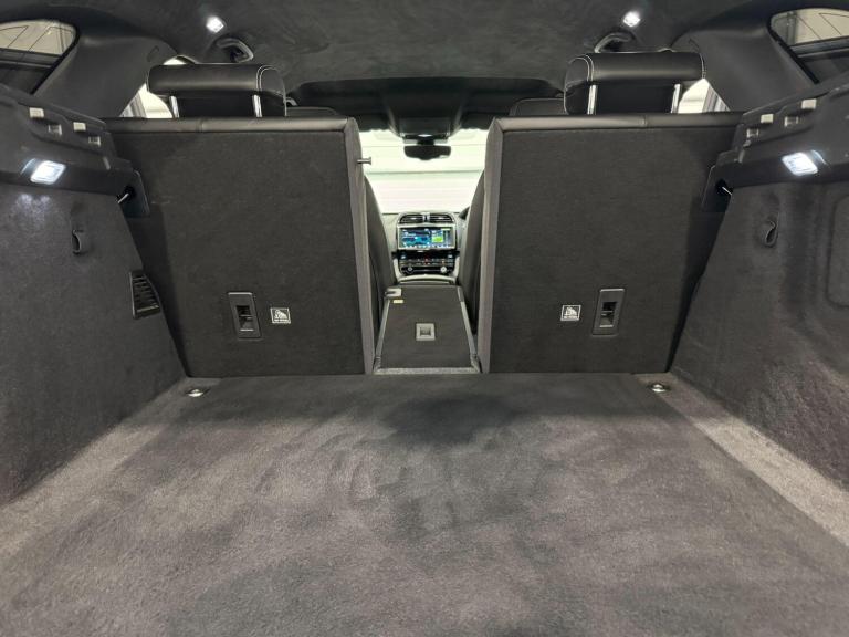 2019 Jaguar F-Pace 2.0 D180 R-Sport SUV 5dr Diesel Auto AWD Euro 6 (s/s) (180 ps) ESTATE Diesel A...