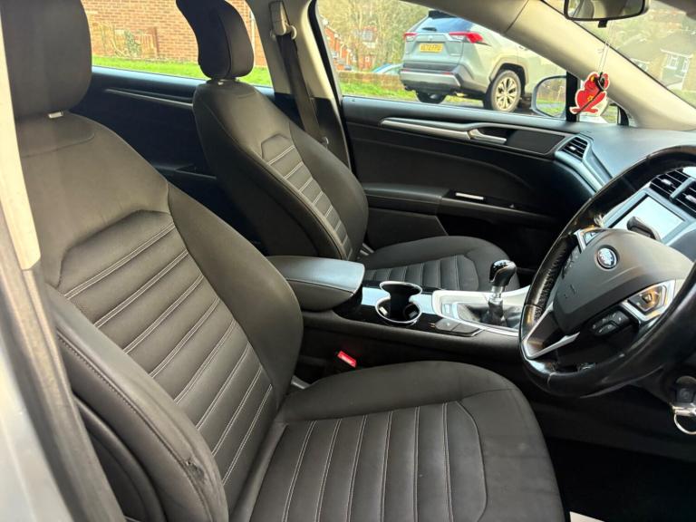 2015 Ford Mondeo 2.0 TDCi ECOnetic Zetec Euro 6 (s/s) 5dr Diesel