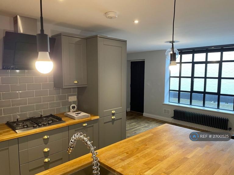 2 bedroom house in Cornelius Mews Market Square, St. Neots, PE19 (2 bed) (#2700525)