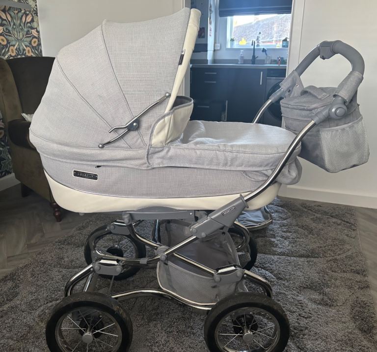 Pram/Stroller