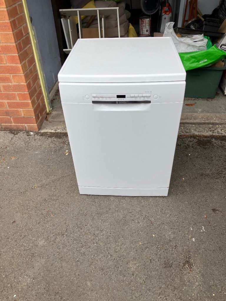 White Freestanding Dishwasher - Good Condition