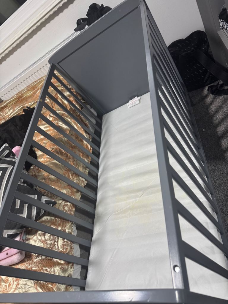 Baby cot 