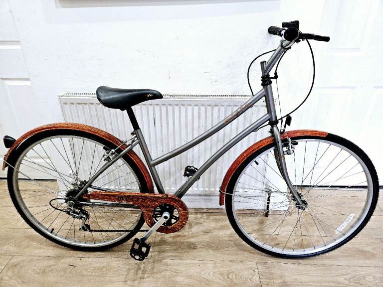 Metro hybrid bike in good condition All fully working 