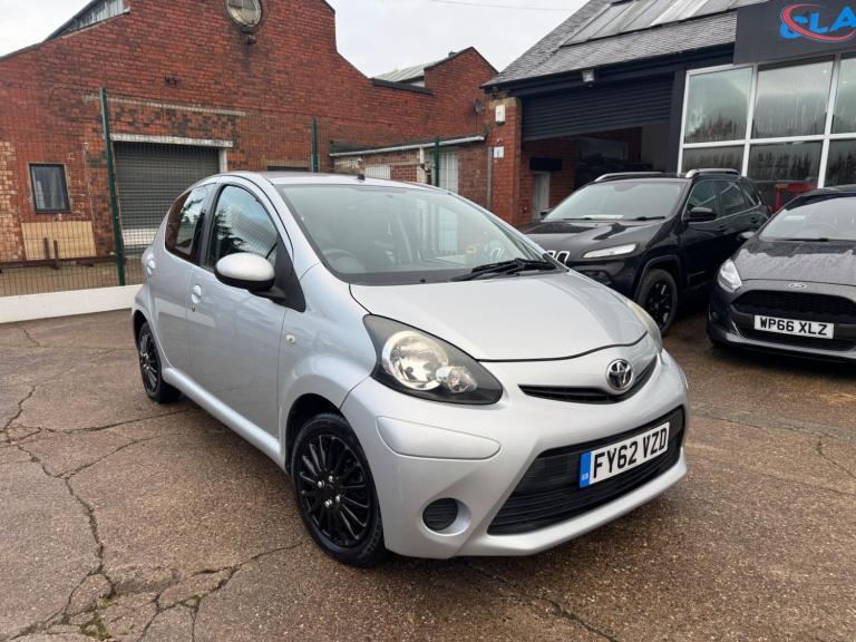 2012 Toyota AYGO 1.0 VVT-i Ice 5dr HATCHBACK PETROL Manual