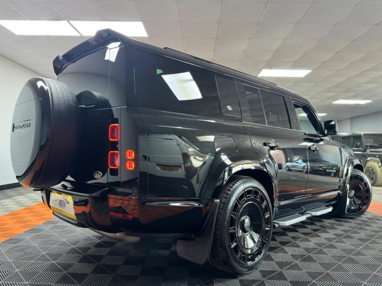 2023 Land Rover Defender 130 3.0 D300 MHEV X Auto 4WD Euro 6 (s/s) 5dr ESTATE Diesel Automatic