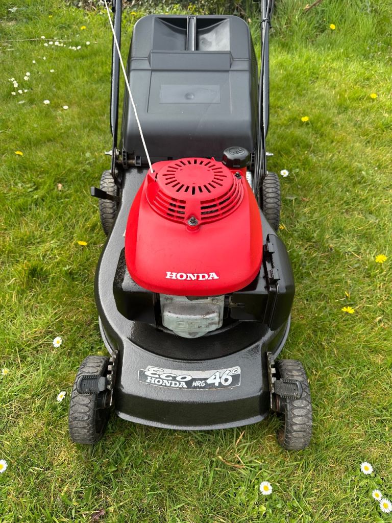 Honda HRG46c 18”cut Selfdrive petrol lawnmower excellent condition serviced solid steel deck mower