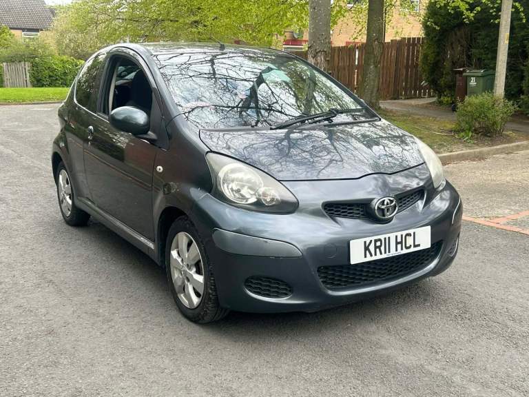 Toyota, AYGO, Hatchback, 2011, Manual, 998 (cc), 3 doors