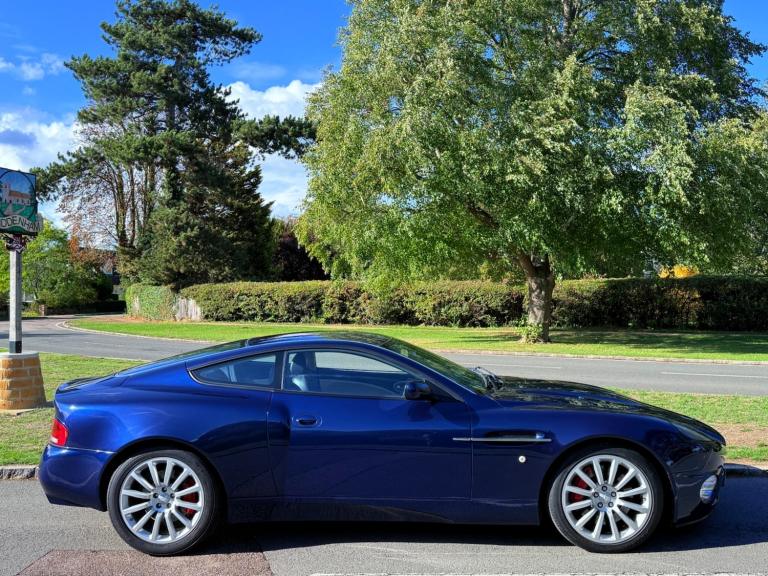 2004 Aston Martin Vanquish 5.9 Coupe 2dr Petrol Manual (396 g/km, 460 bhp) COUPE Petrol Manual