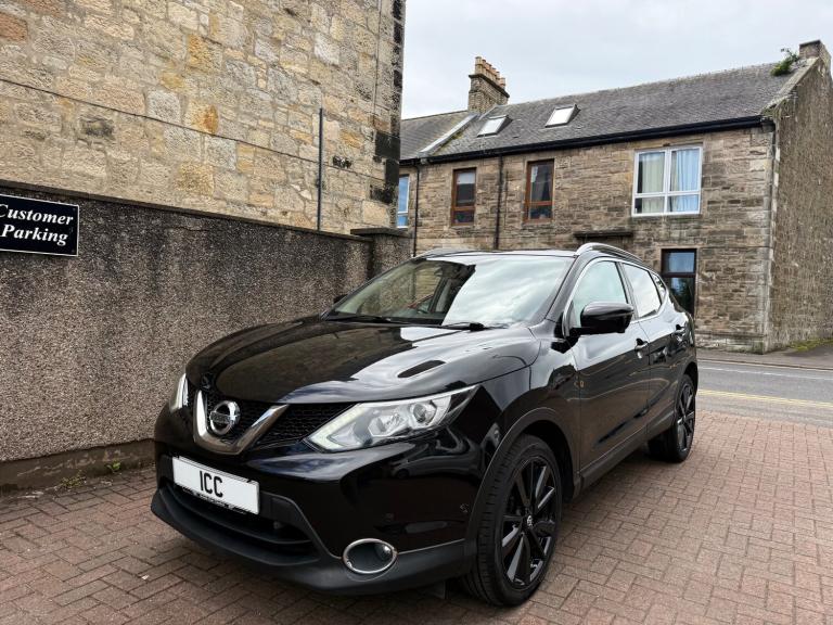 66 NISSAN QASHQAI TEKNA 1.5 DCI SUV 5DR BLACK PANROOF SATNAV HEATED LTHR 19S AC