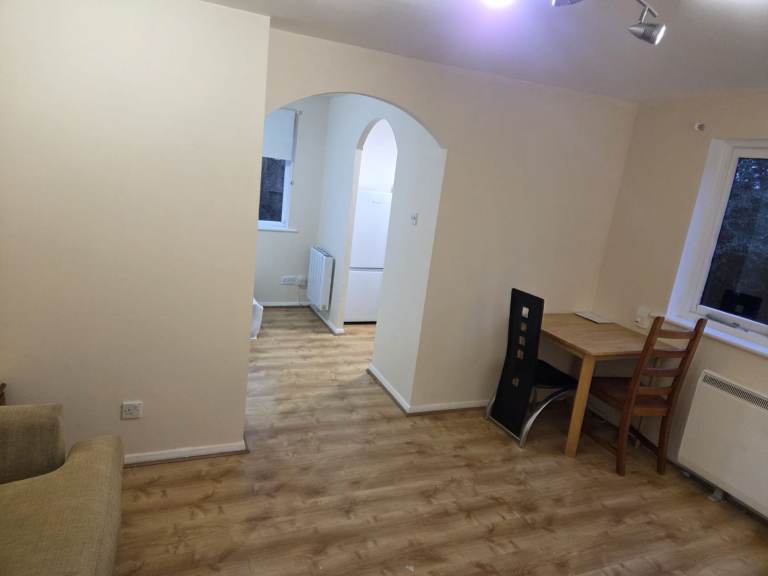 Beautiful one bedroom flat for rent in London (Enfield area) , Water and council tax inclusive,