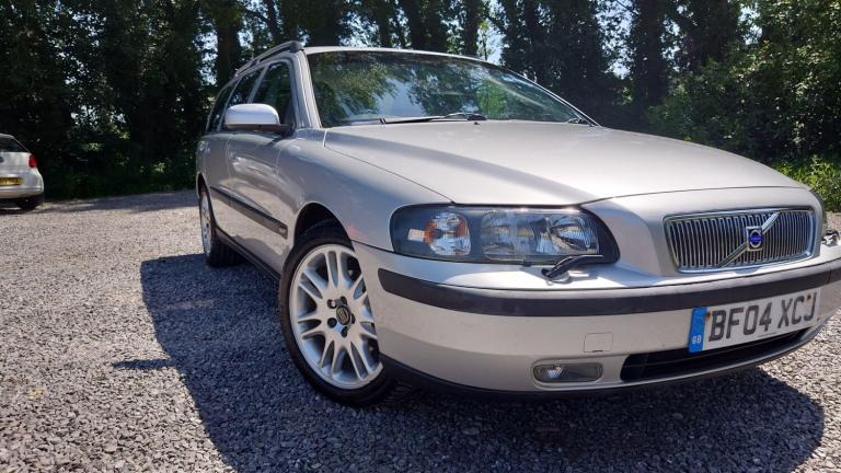 2004 Volvo V70 2.4 D5 SE 5dr ESTATE Diesel Manual