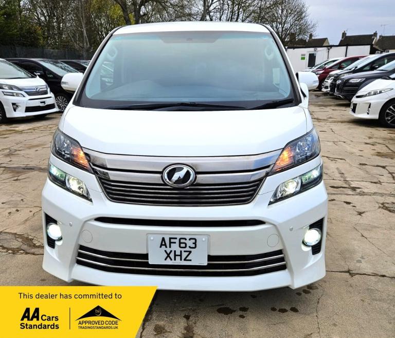 2014 Toyota Vellfire 2.4L PETROL- UPGRADED CAR -ULEZ/CAZ PASS-FREE 42MONTHS