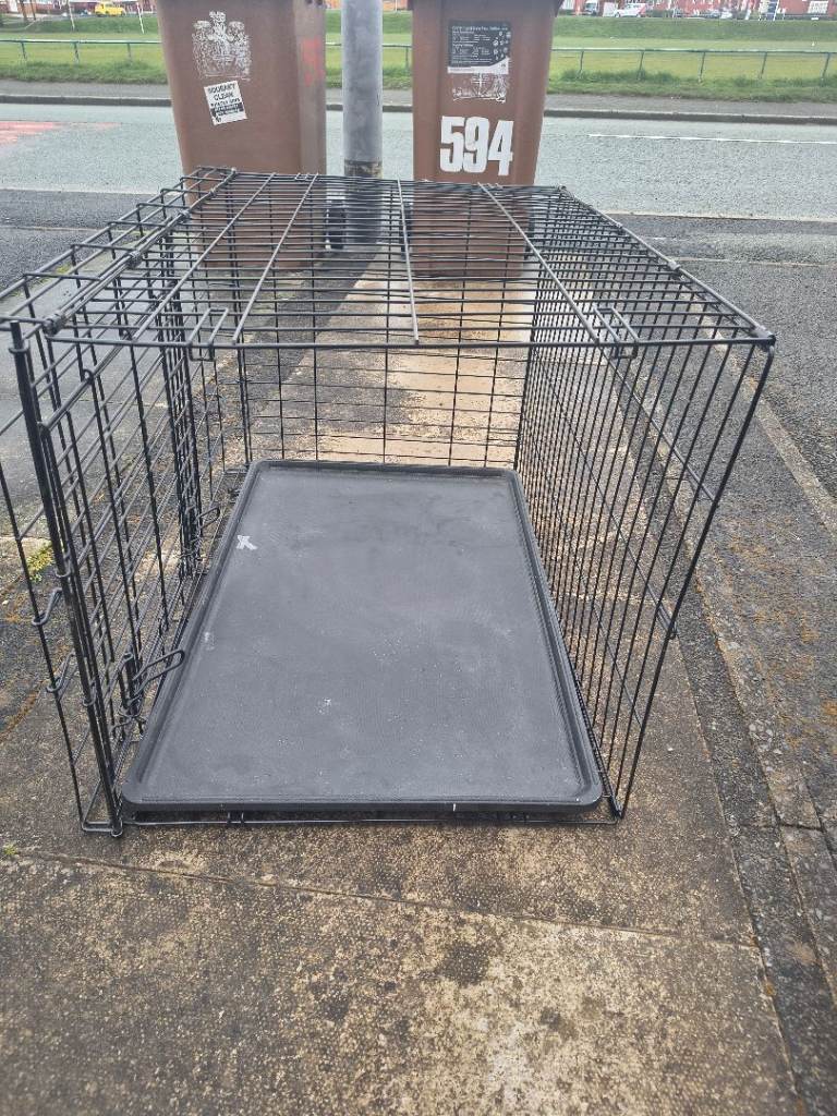 Free Dog cage 