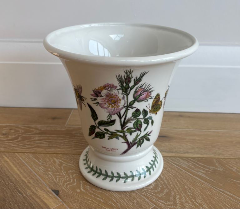 Large Portmeirion Botanic Garden Versailles Vase Dog Rose Design