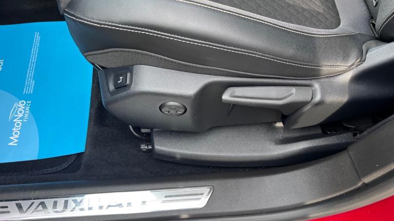 2021 Vauxhall Grandland X 1.5 Turbo D SRi Nav 5dr HATCHBACK Diesel Manual