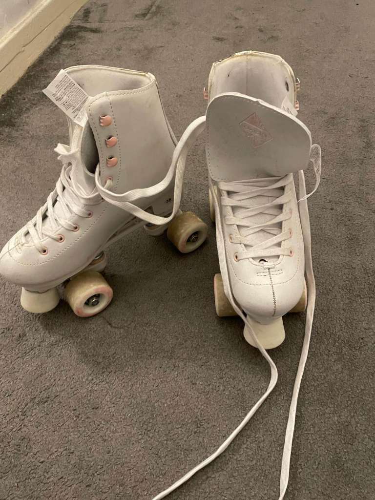 Womens UK5 Roller Skates