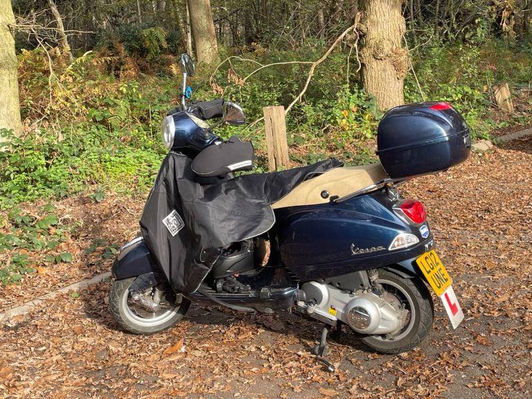 Piaggio, VESPA, 2012, 124 (cc)