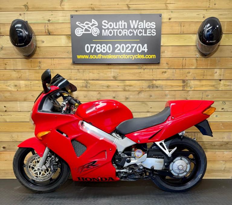 Honda VFR800 : R registration 1998 : ONLY 6065 MILES!