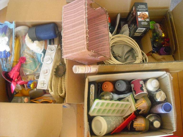 - Mixed Household Items suit car boot seller £5 the lot