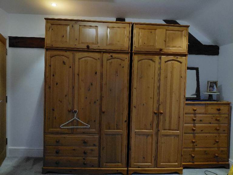 Whole bedroom solid pine bedroom furniture set