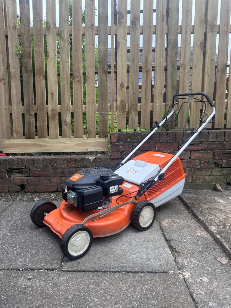 STIHL RM 248.1 T Self-Propelled Petrol Lawn Mower – Excellent Condition