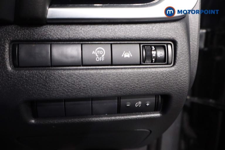 2022 Nissan Qashqai 1.3 DiG-T MH N-Connecta 5dr SUV Petrol Manual