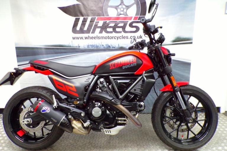 2024 DUCATI SCRAMBLER 800 FULL THROTTLE WITH ONLY 3315 MILES FROM NEW